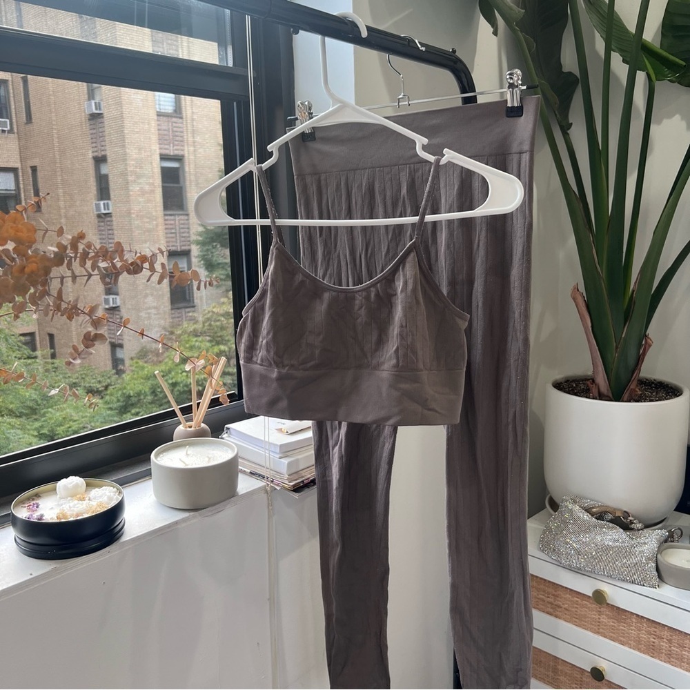 Women's Taupe Leggings and Crop Top Set